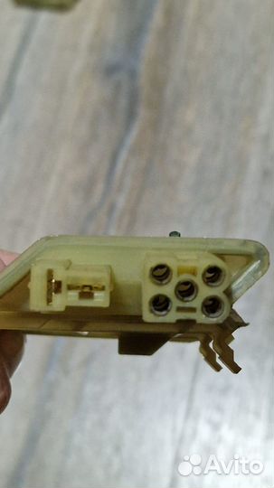 Резистор отопителя VW Golf 3 / Vento