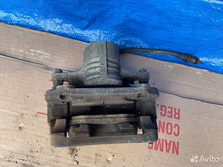 Суппорт задний правый Cadillac Cts 2G 3.6L VVT V6