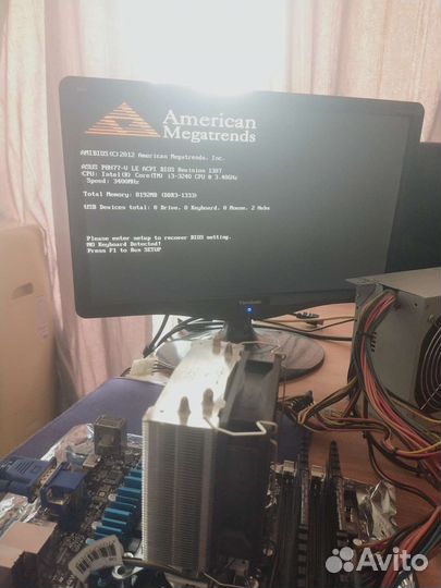 Материнская плата с процессором и памятью