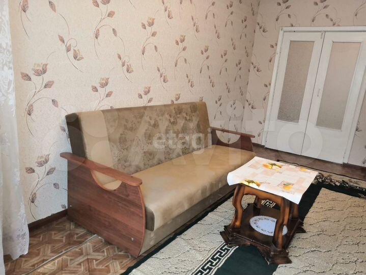 2-к. квартира, 57 м², 1/9 эт.