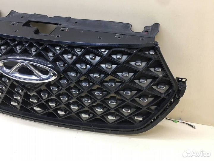 Б/У Б/У Решетка радиатора 602001793AA60200575AA