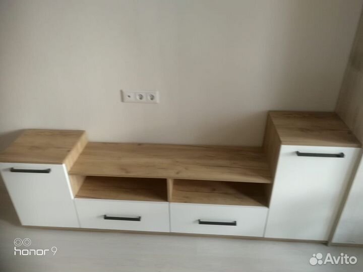 Тумба под тв золотой/белый Доставка бесплатная