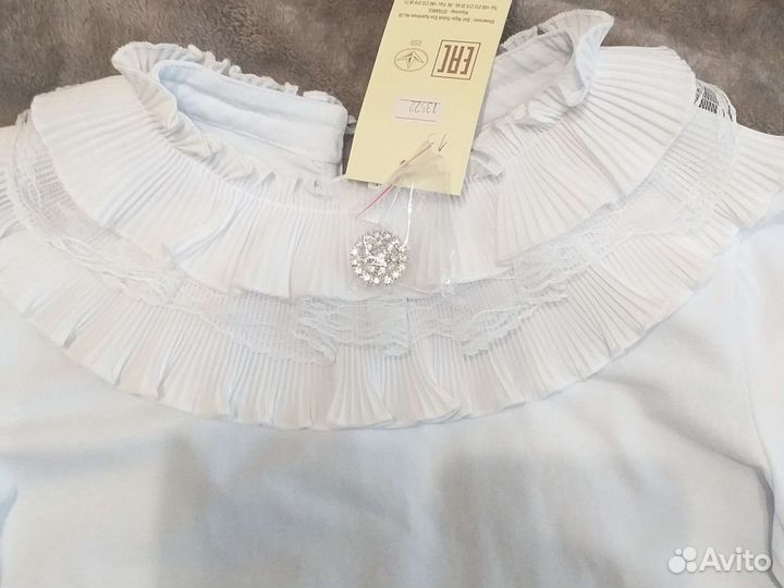 Блузка новая школьная на возраст 9-14 лет. Турция