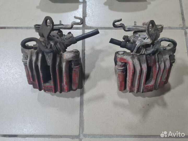 Суппорт тормозной Skoda Octavia a5