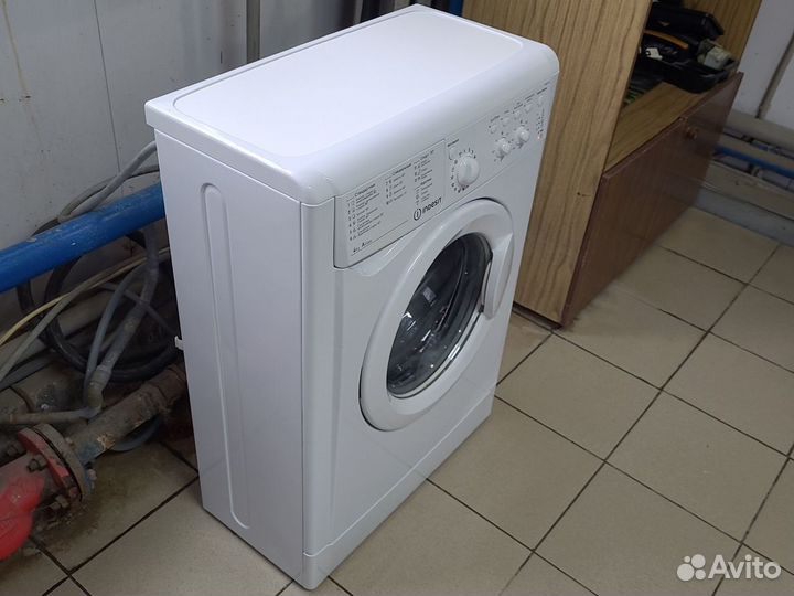 Стиральная машина Indesit 4 кг