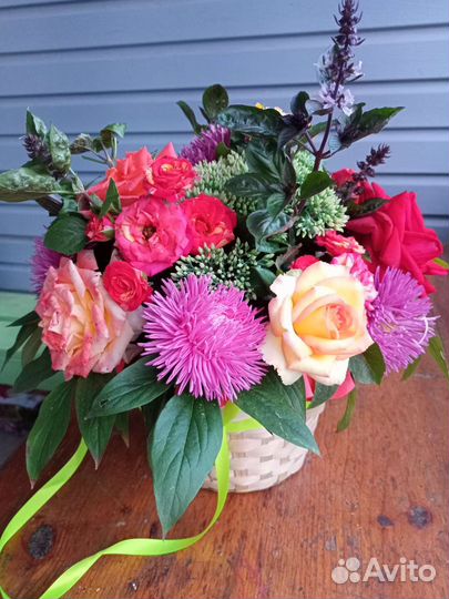 Букеты из живых цветов