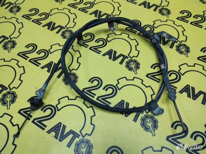 Трос стояночного тормоза задний правый Toyota