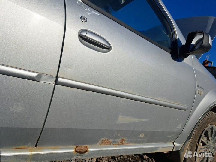 Дверь передняя правая Renault Logan