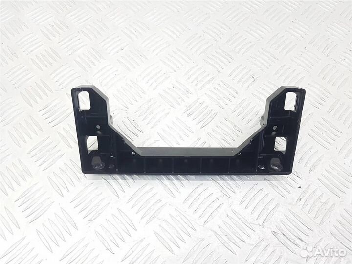 5898578010 Кронштейн Lexus NX