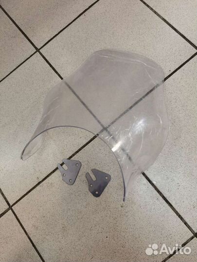 Универсальное стекло на мотоцикл