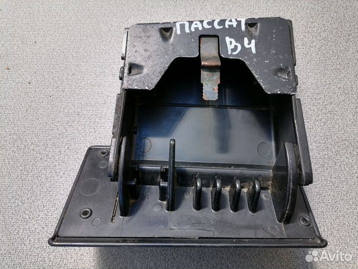 Пепельница Volkswagen Passat B3