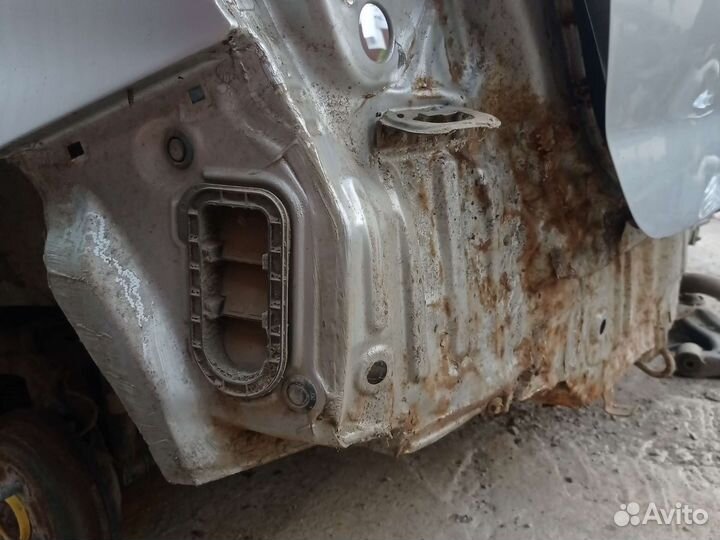 Крыло заднее левое honda fit GD1