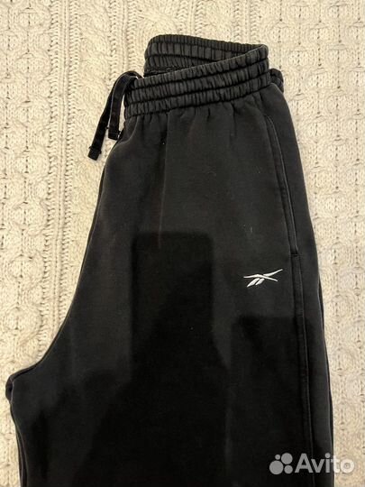 Спортивные штаны reebok