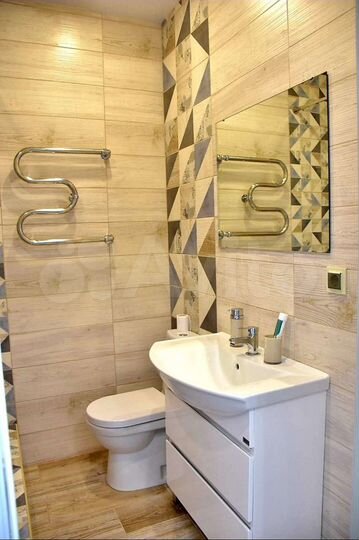 2-к. квартира, 70 м², 7/9 эт.