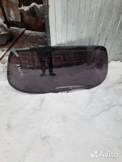 Chevrolet Lanos заднее стекло