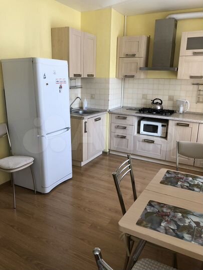 2-к. квартира, 56 м², 2/5 эт.