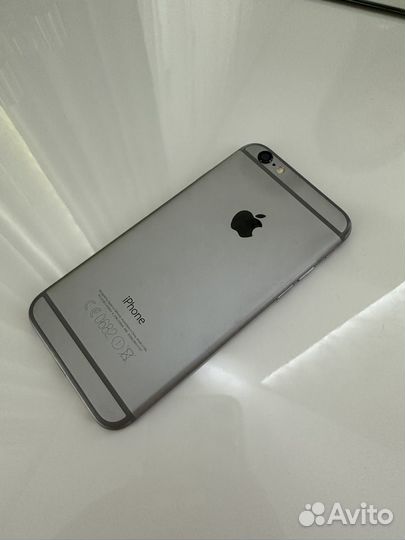 Телефон iPhone 6