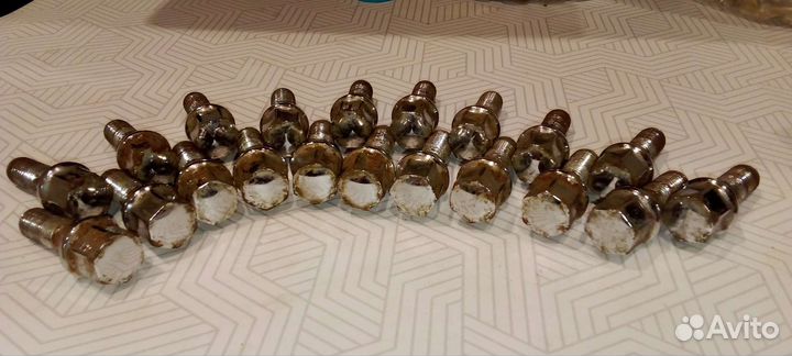 Колесные болты 12х1.5 hd