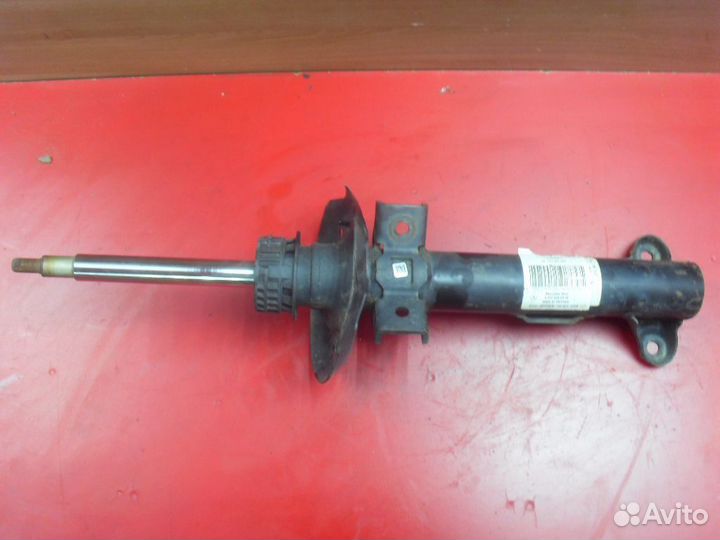 Амортизатор передний Mercedes Benz (W212) E-Klasse