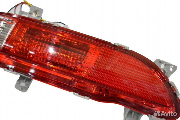 Фонарь правый задний в бампер