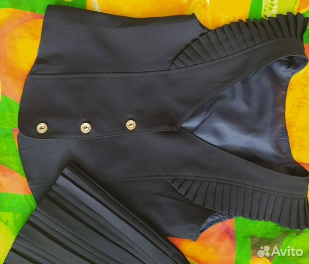 Форма школьная на 7 - 9 лет