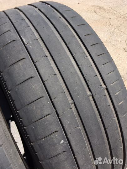 Pirelli P Zero PZ4 275/40 R22