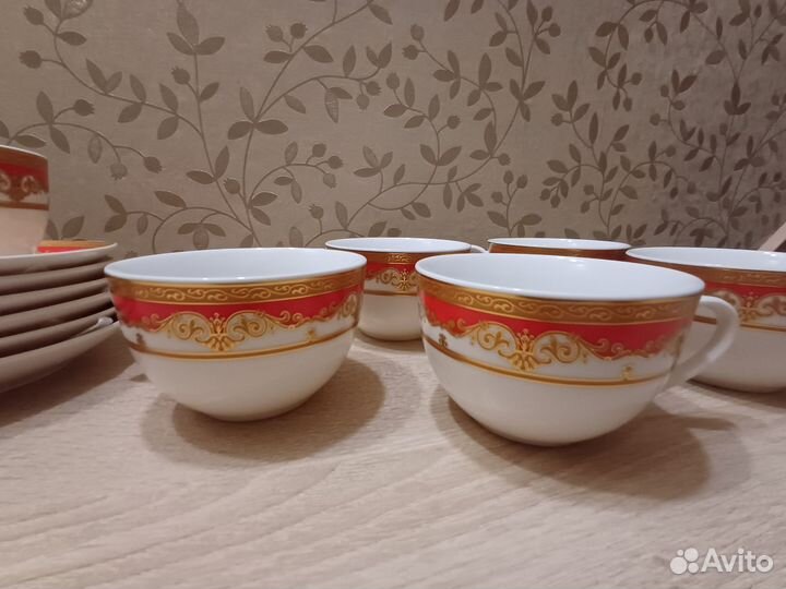 Продам чайный сервиз 12 предметов