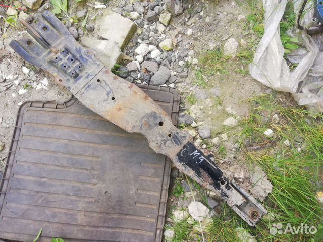 Подрамник передний Митсубиси Лансер 9