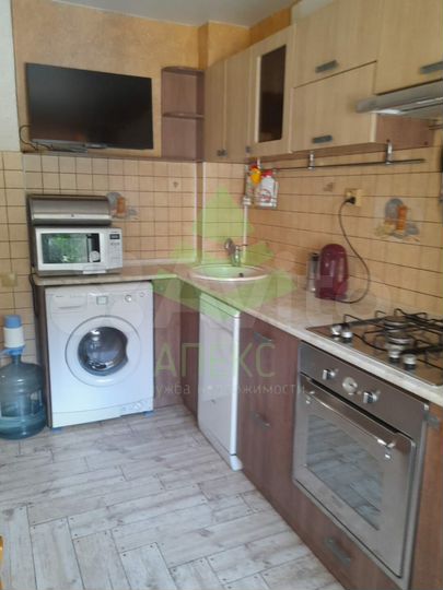 3-к. квартира, 61,2 м², 1/10 эт.