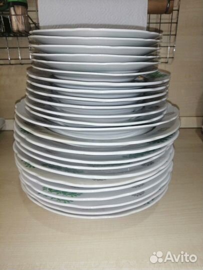 Набор тарелок