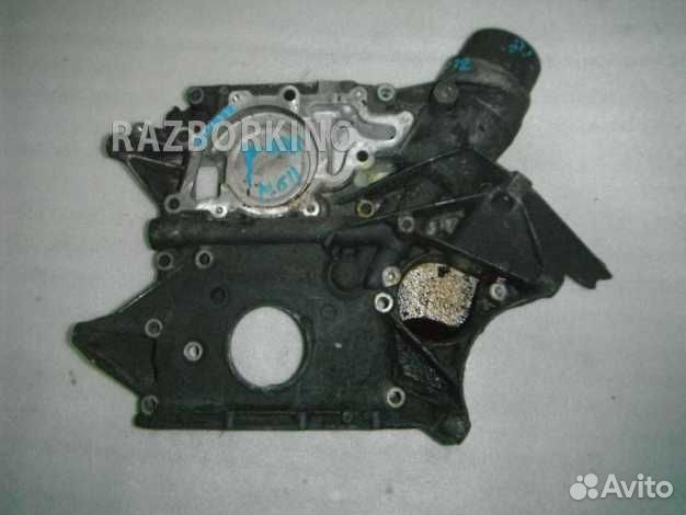 Крышка двигателя передняя