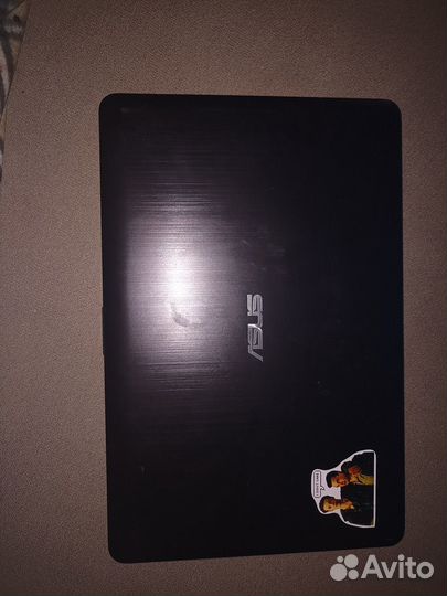 Ноутбук asus