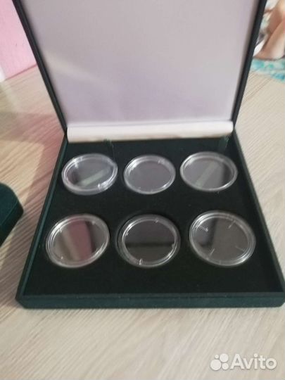 Футляр коробочки для монет