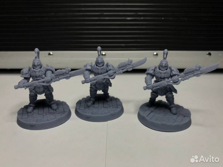 Warhammer 40000 миниатюры Custodian Guard Squad