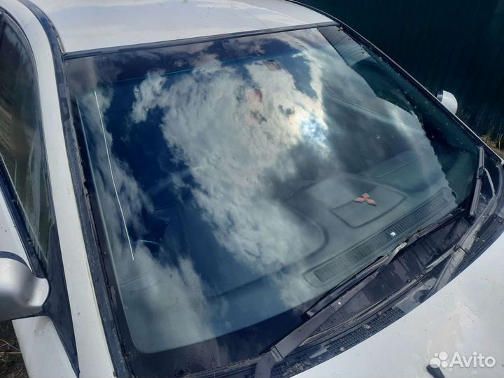 Mitsubishi galant