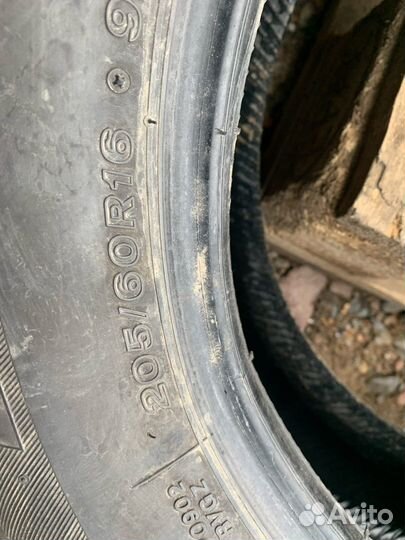 Bridgestone Blizzak Revo1 205/60 R16