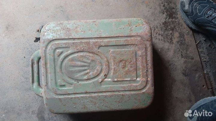 Канистры металлические 20л