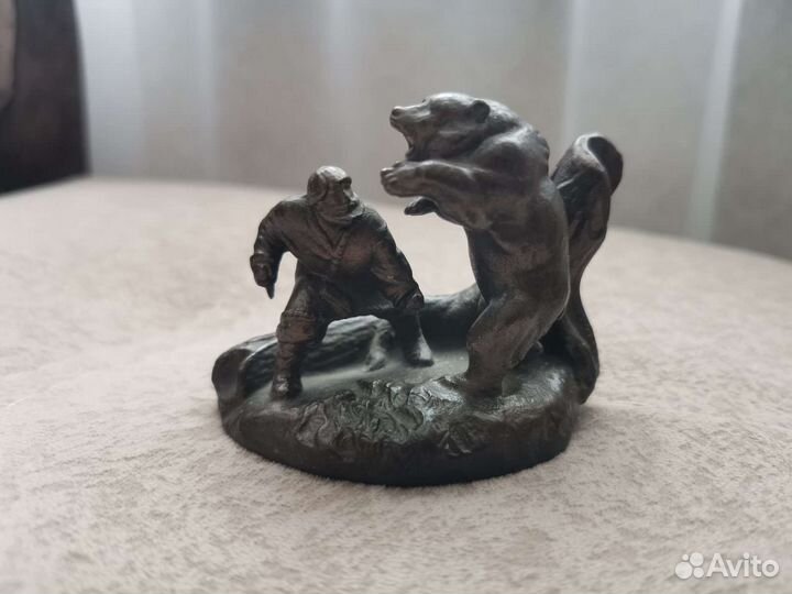 Статуэтка бронза 