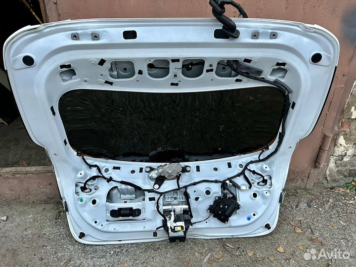 Крышка багажника Kia XCeed 20