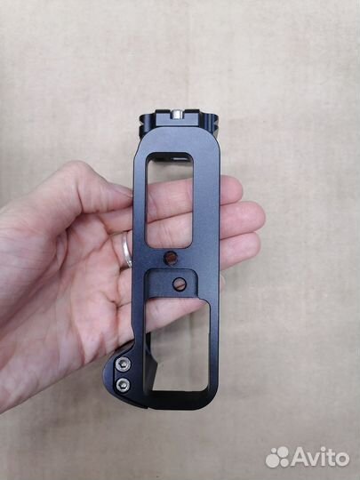 Рукоятка со штативной L-площадкой для Fuji X-T30