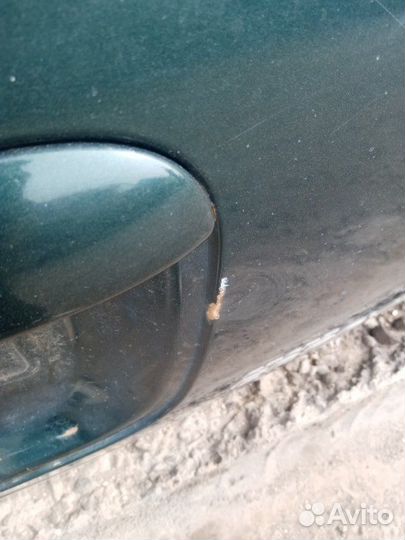 Дверь багажника Dodge Caravan grand 3.3 1997