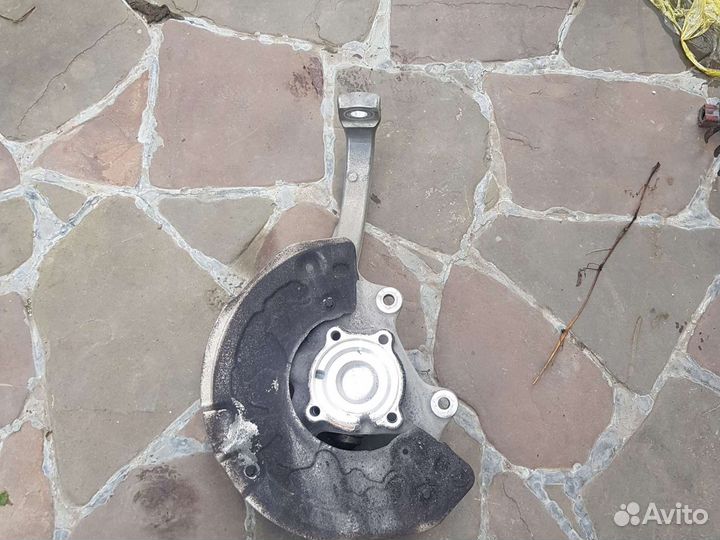 Мерседес W213 поворотный кулак