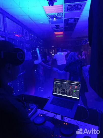 Диджей и Ведущий )