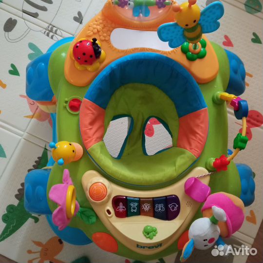 Продаю ходунки Chicco