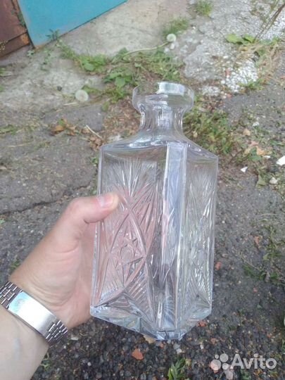 Бутылка резная