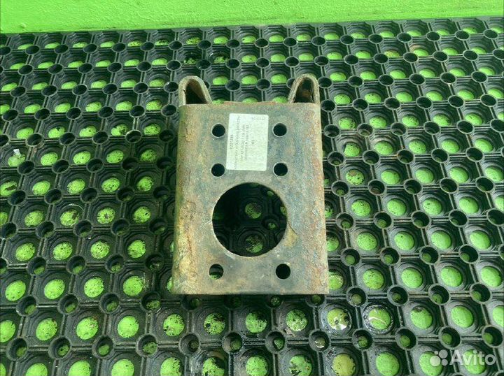 Кронштейн отбойника рессоры DAF XF105