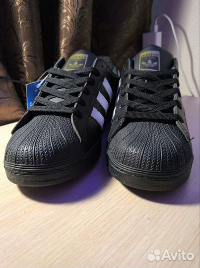 Кроссовки Adidas Superstar