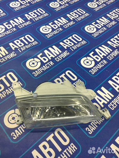 Фара передняя правая Toyota Corona