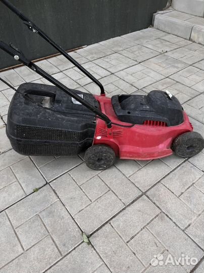 Газонокосилка электрическая