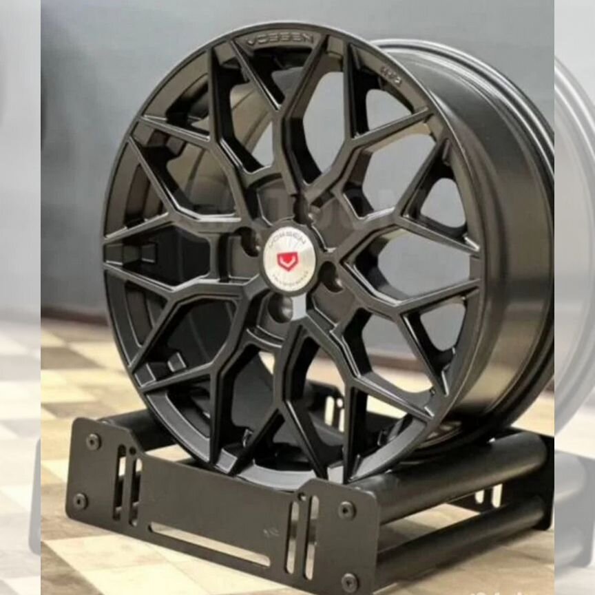 Литые диски Vossen HF2 7×R16 4×98